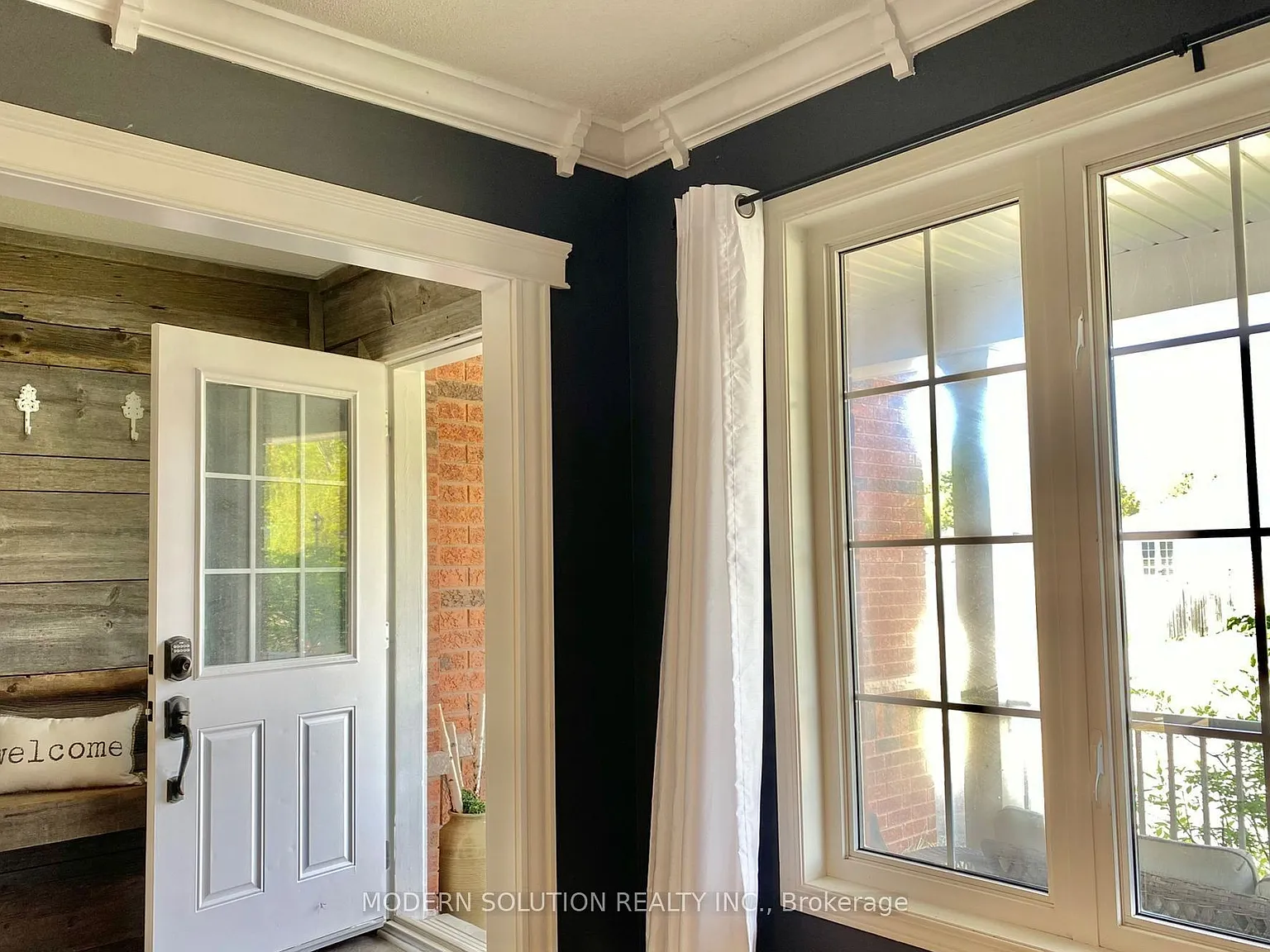 3 bed, $2,200 — Photo 3