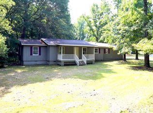 106 Sunset Dr, Sharpsburg, GA 30277