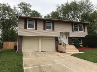 925 Blackhawk Dr, University Park, IL