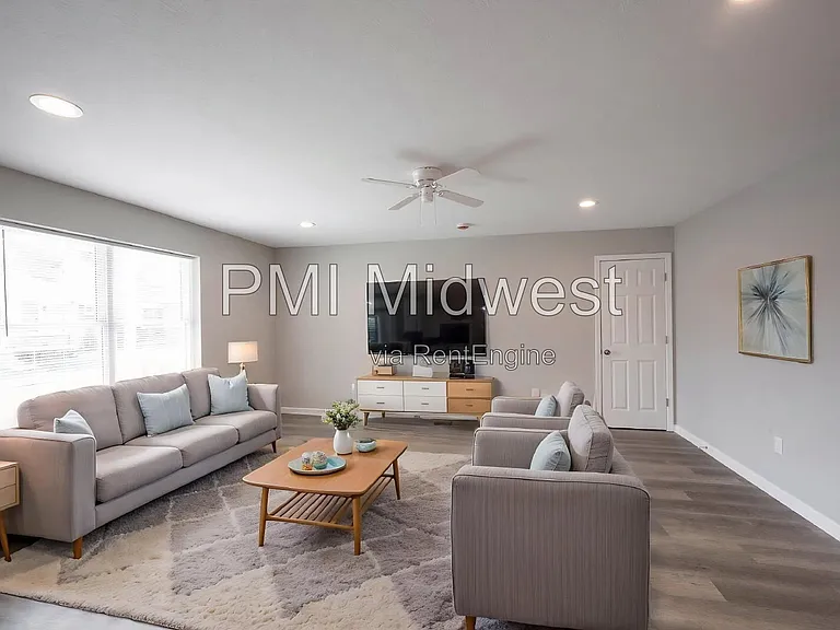 420 S Hamilton Ave #A — Photo 6