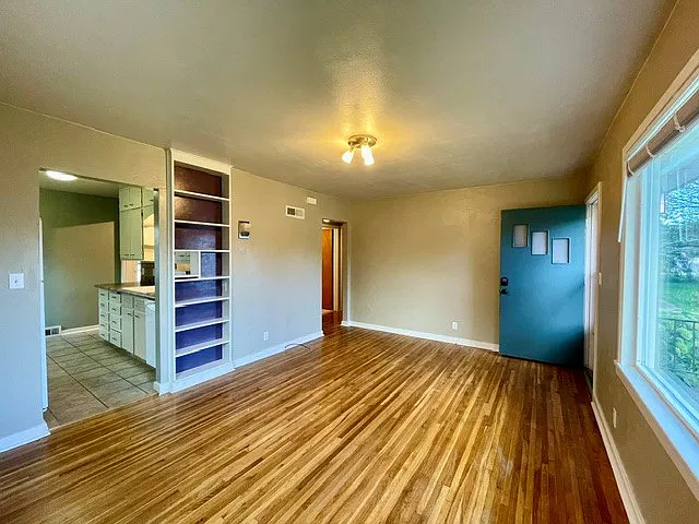 2 bed, 720 sqft, $1,500 — Photo 4
