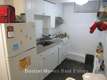 Hemenway St — Photo 5