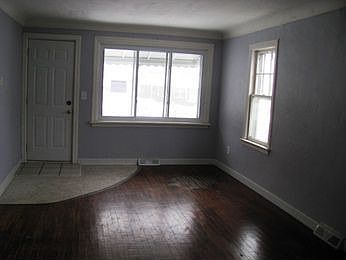 3rd image of 2228 Clyde Park Ave SW