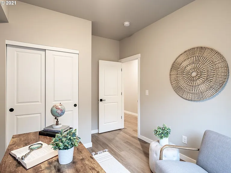 3857 SE 92nd Ave #2 — Photo 6