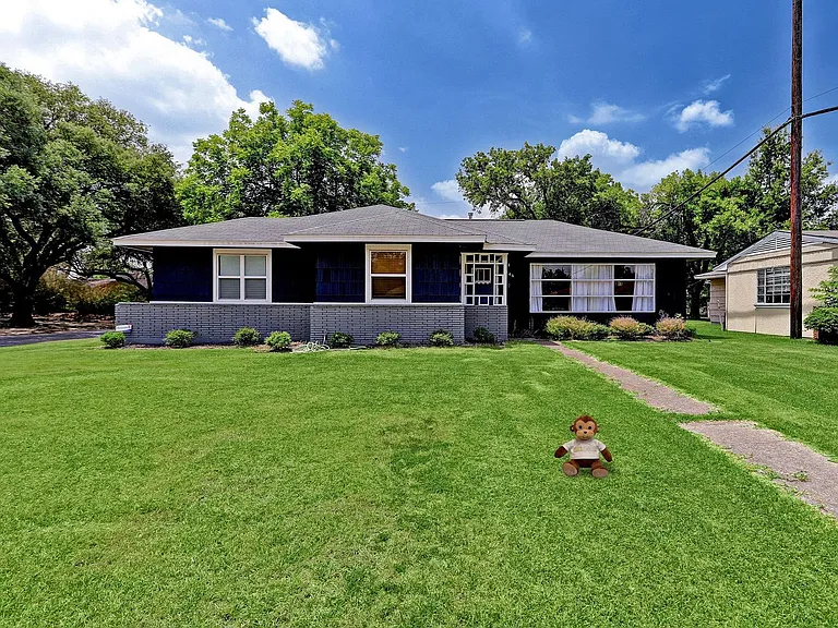 5146 Stuyvesant Ln — Photo 1