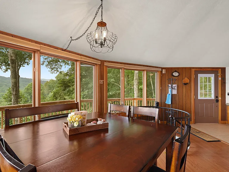 820 Pine Ridge Rd — Photo 40