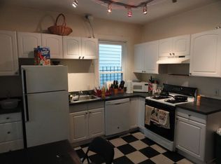 381 Washington St #1, Somerville, MA 02143