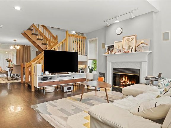 3rd image of 4 Pinewood Cir