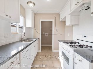 396 W Ramona Dr, Rialto, CA 92376