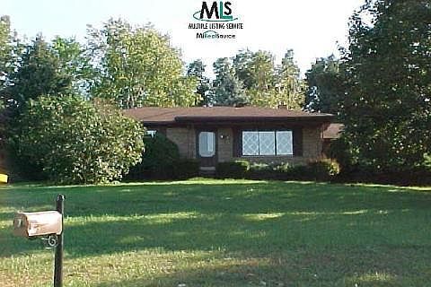1st image of 59760 Pettengill Dr S