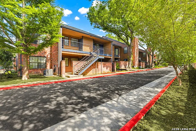 Woodside Ph I II — Photo 1