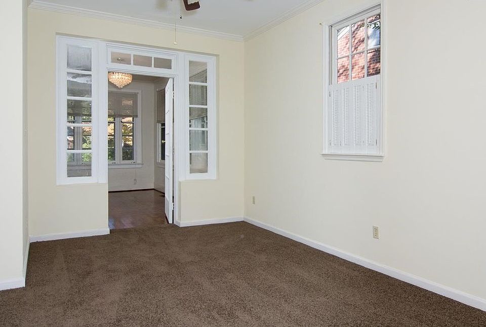 1st image of 1224 Fairview Dr