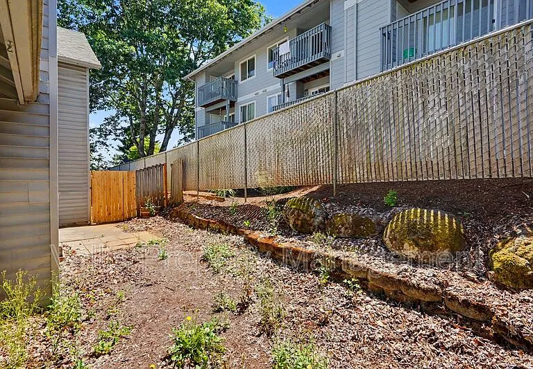 5262 Springcrest Dr S — Photo 28