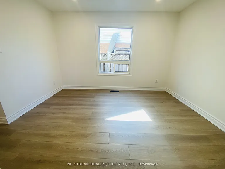 25 Quance St — Photo 9