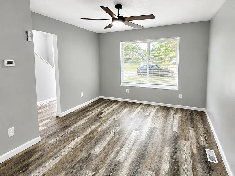 1144 Fernwood Ave — Photo 2