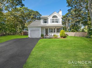 209 Old Wakeman Rd, Hampton Bays, NY 11946