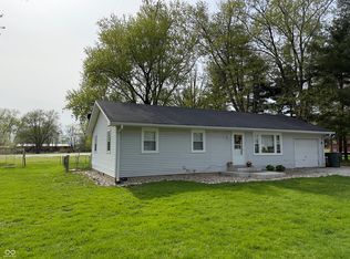 102 1st St, Fillmore, IN 46128