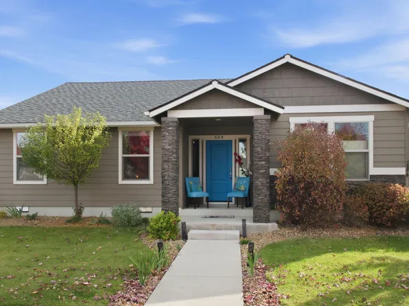 664 NW 27th St, Redmond, OR 97756