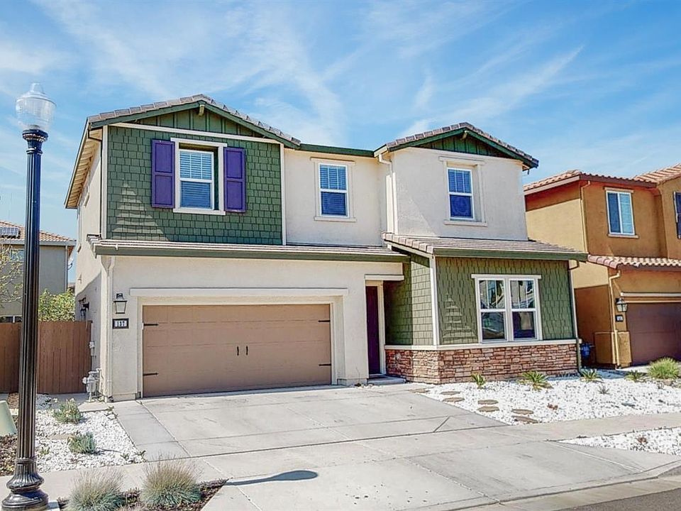 2nd image of 137 Julia Island Cir