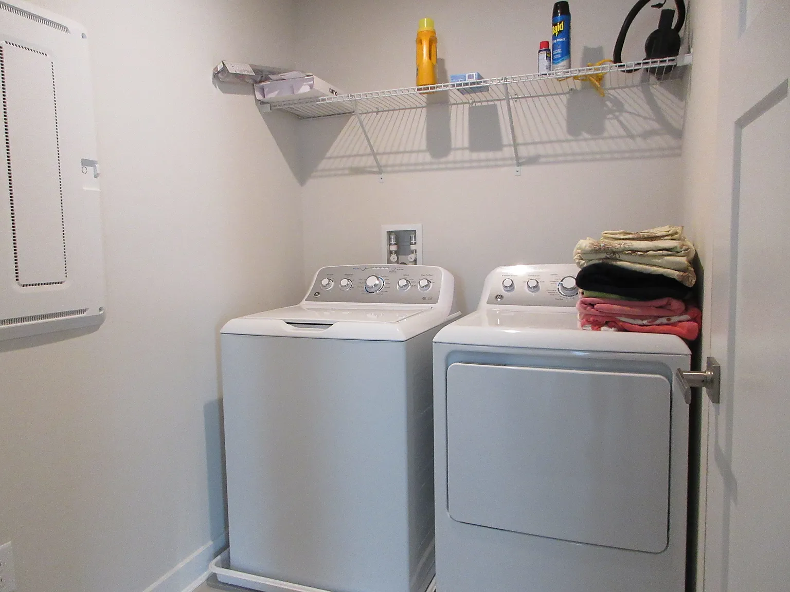 3 bed, 1425 sqft, $2,400 — Photo 3