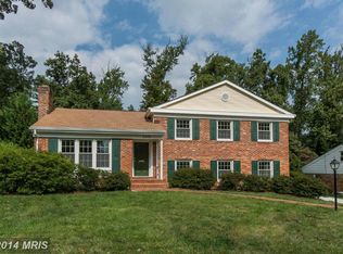 2408 Lexington Rd, Falls Church, VA 22043