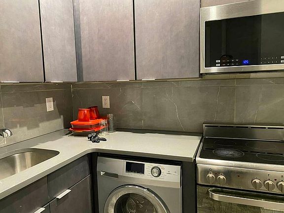 2nd image of 411 E 118th St #1C2