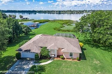 2nd image of 46 Meadowlake Cir S