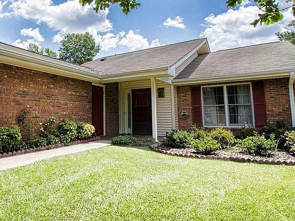 3rd image of 105 Meadowview Ct