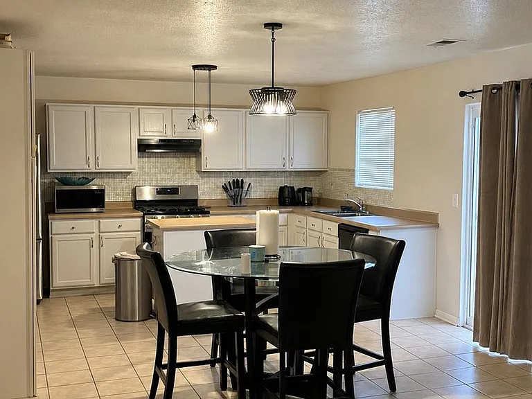 5714 Quay Dr NE — Photo 20