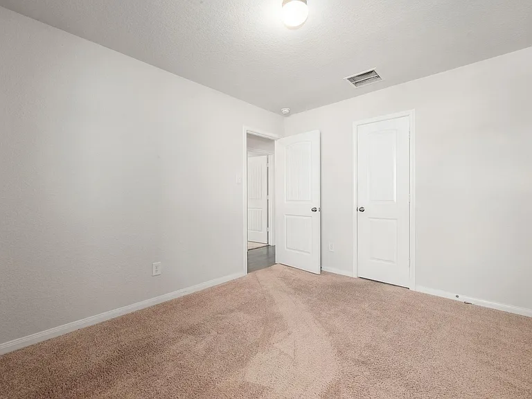 17555 Greystanes Rd — Photo 21
