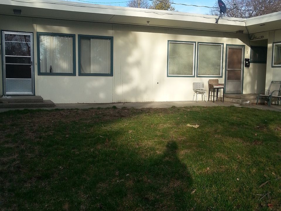 1st image of 430 NE Oak St #6