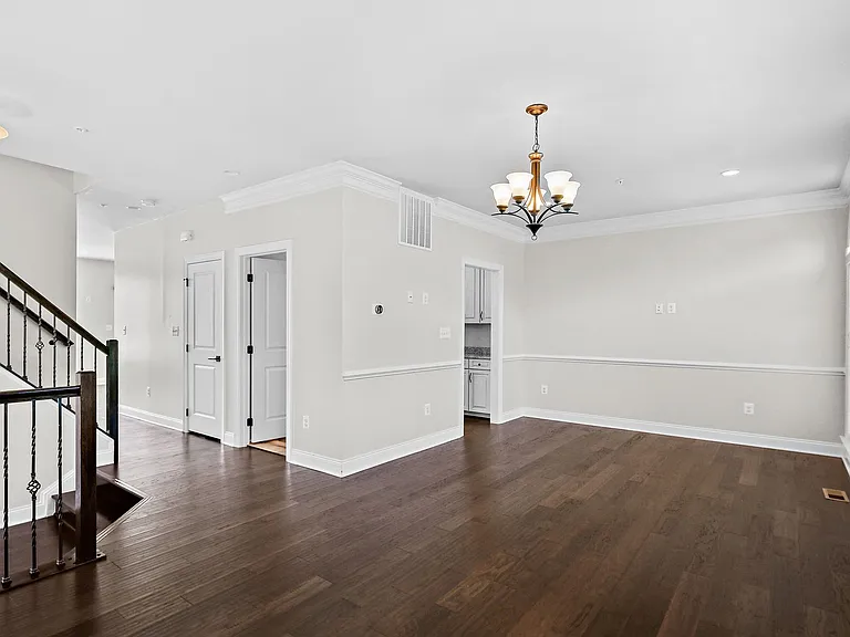2542 Cherry Tree Rd — Photo 7