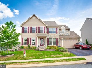 30 Dawkins Dr, East Earl, PA 17519