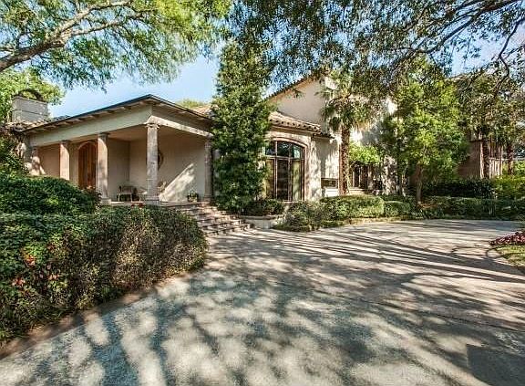 2nd image of 3 Los Arboles Ct