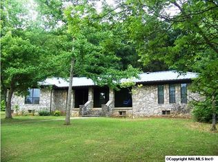 8711 Highway 36, Laceys Spring, AL 35754