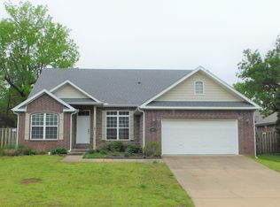 5047 W Waverly Rd, Fayetteville, AR 72704