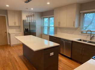 5860 N Merrimac Ave APT 2, Chicago, IL 60646