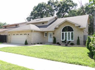 9736 S Beverly Ave, Chicago, IL 60643