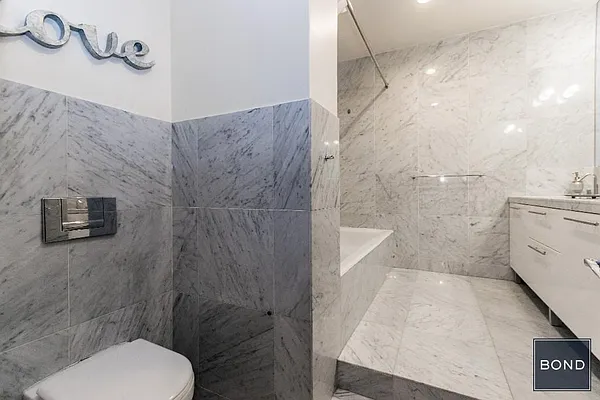 Rented by Bond New York | media 33