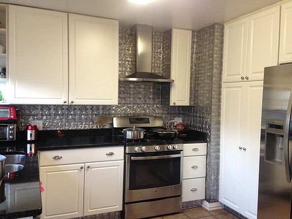 3rd image of 1326 Cherokee Dr
