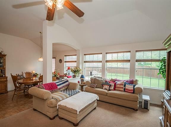 4th image of 1435 McClure Dr