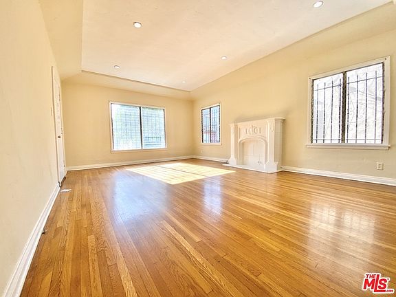 3rd image of 320 N Stanley Ave APT B
