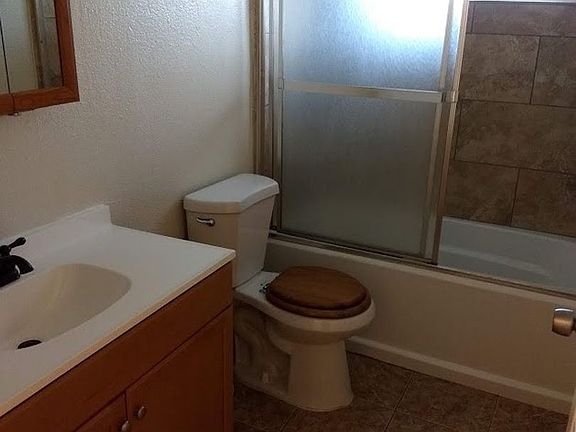 5th image of 160 Estes Way