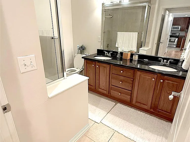 2700 E Cherry Creek South Dr #117 — Photo 17