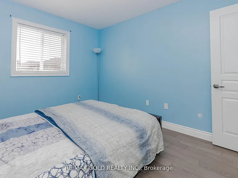 240 Birkinshaw Rd — Photo 39