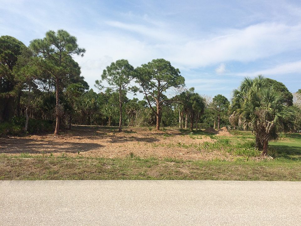 2nd image of 10210 Creekside Dr