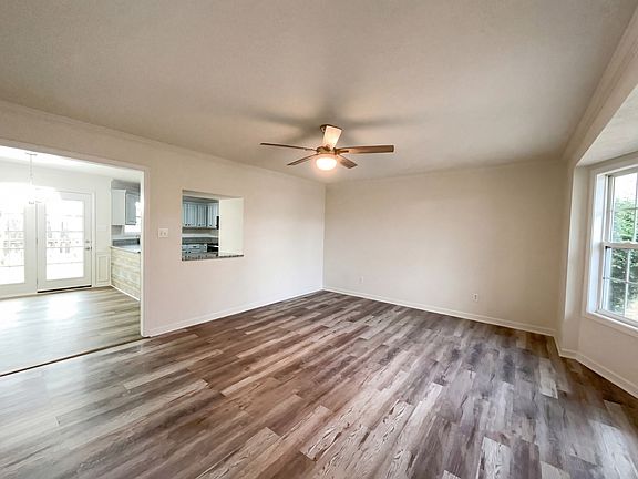 4th image of 1507 Christi Ave