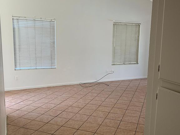 4th image of 1860 Turtlerock St