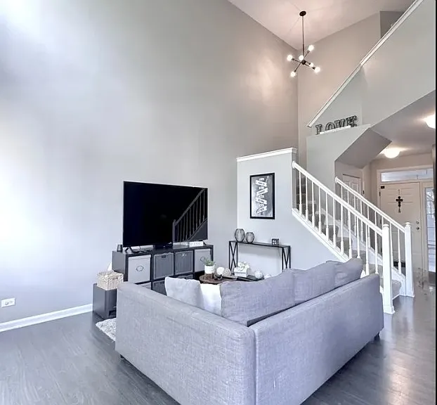 3125 Anton Dr — Photo 8