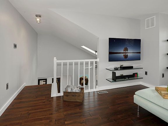 5th image of 7760 New Providence Dr APT 6